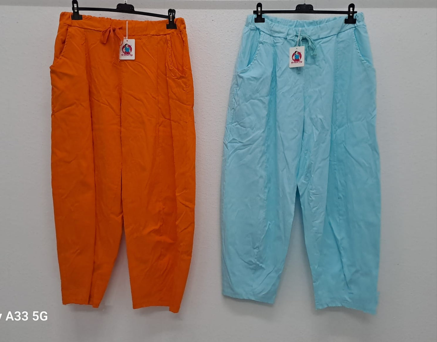 Trousers in sizes XL and 2XL
