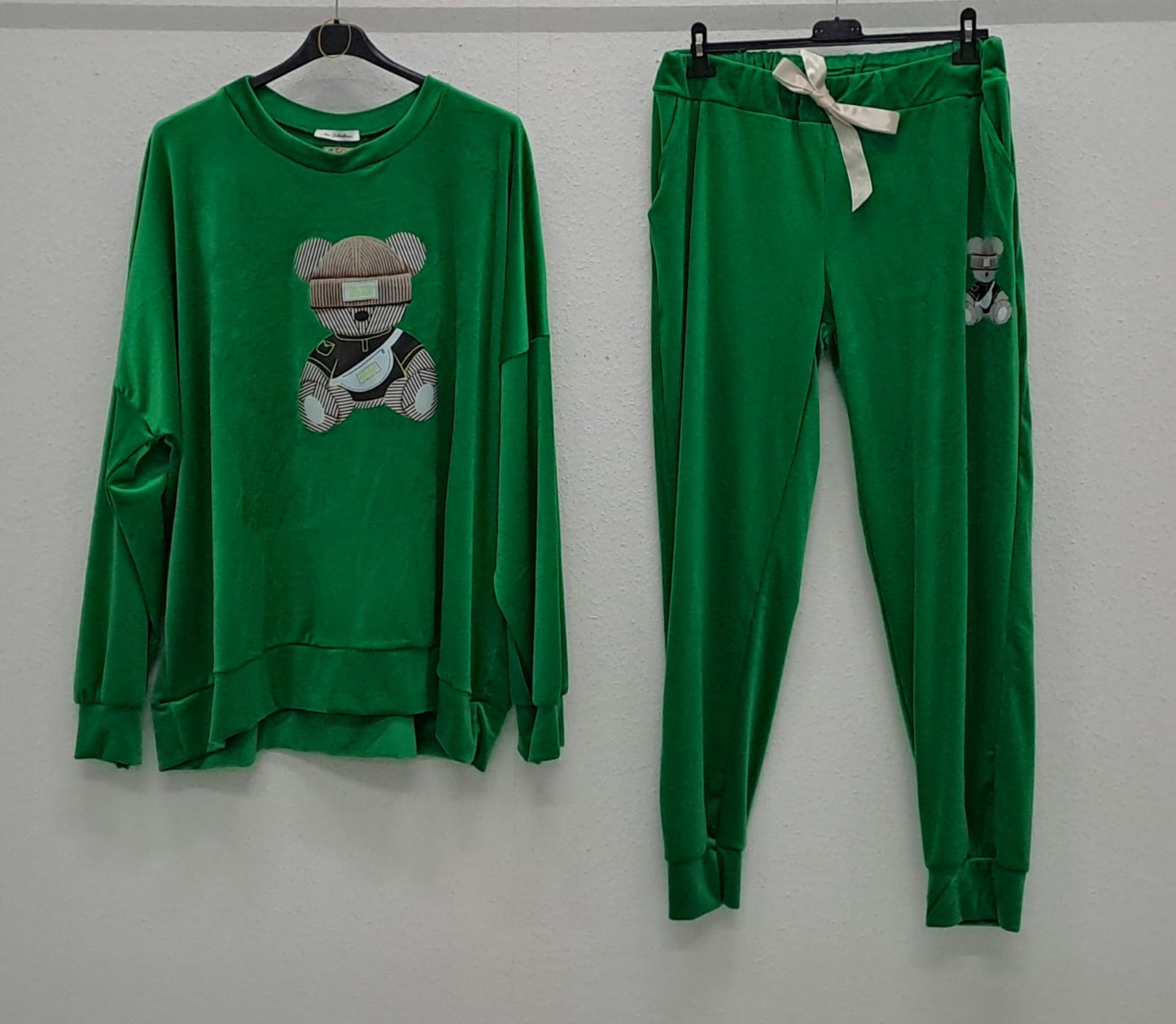 Suit unit large